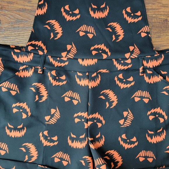 HOT TOPIC Black Orange Jack-O-Lantern Pumpkin Face Scuba Shortalls sz 3 NWT Punk - Picture 2 of 6